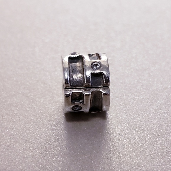 Authentic Pandora Retired Clip #790291cz - Picture 2 of 5